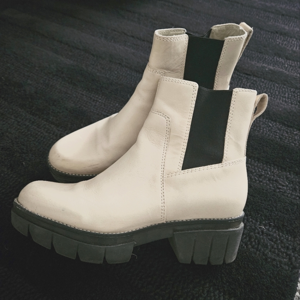 Bernardo Chunky Sole Ankle Boot